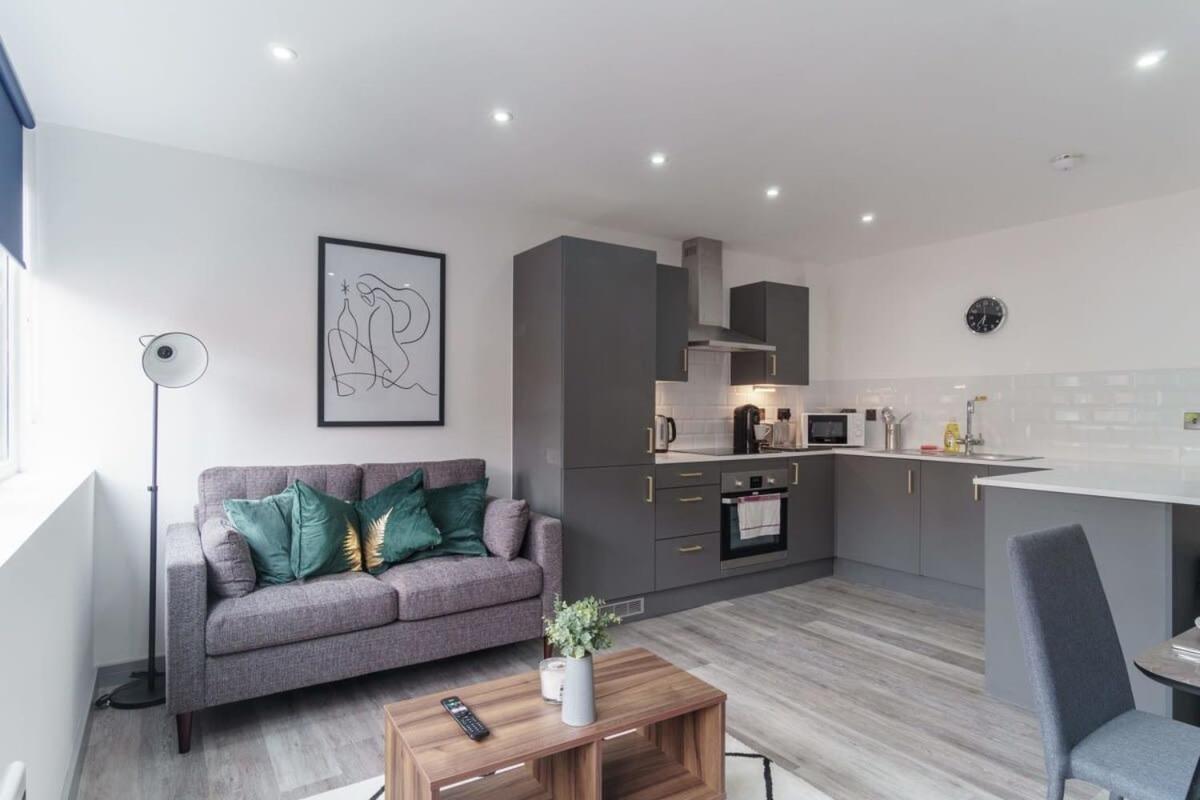 Contemporary 1 Bedroom Preston Apartment Экстерьер фото